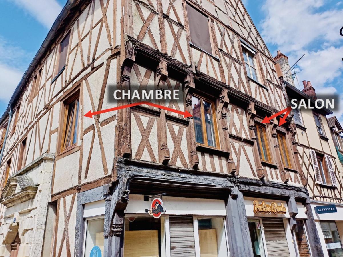 Ferienwohnung 2 Pieces Totalement Renove Au Coeur De Bourges Exterior foto