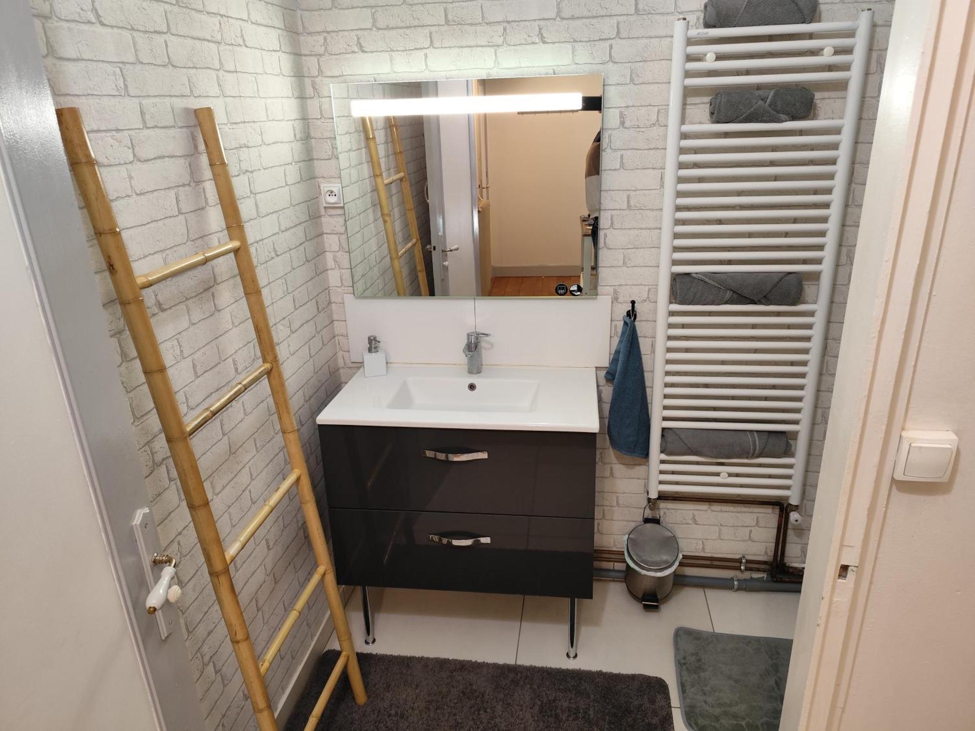 Ferienwohnung 2 Pieces Totalement Renove Au Coeur De Bourges Exterior foto
